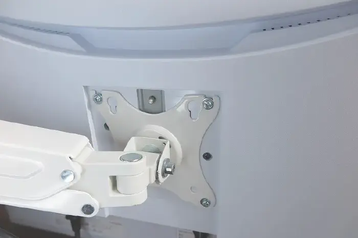 VESAマウントによる固定