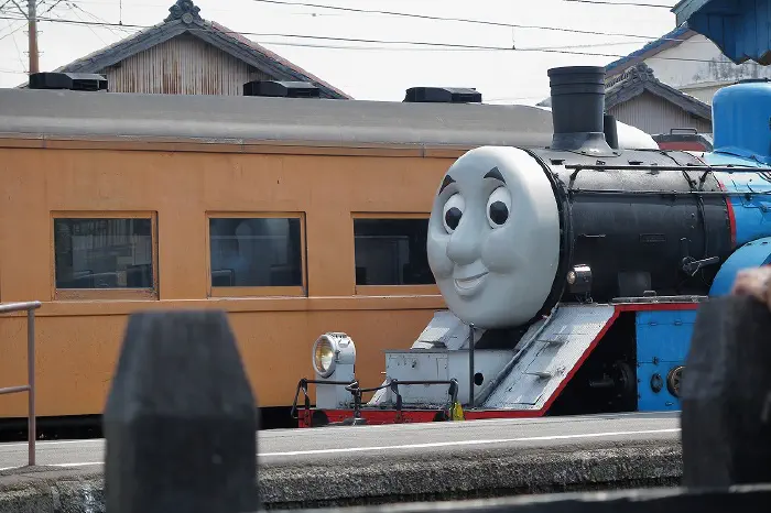 トーマス号 全景