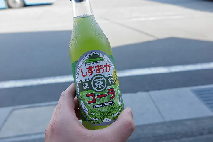 しずおか茶コーラ