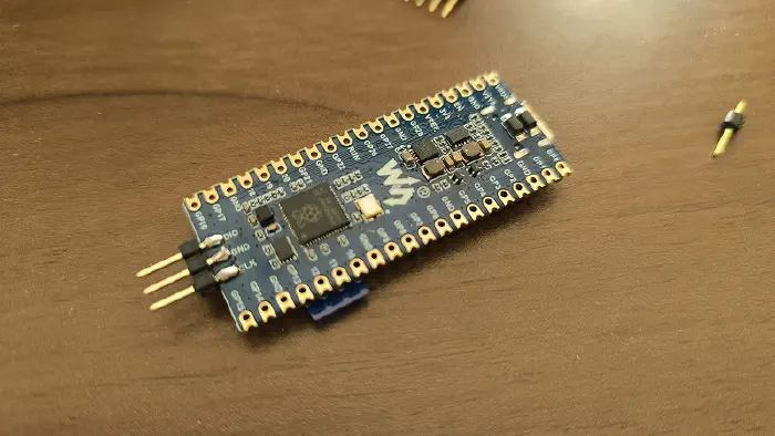 SWDピン はんだ付け